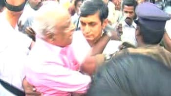 Video : Andhra Pradesh: MLA manhandled by Telangana leaders