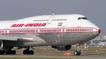 Video : Air India honchos face heat from Vayalar Ravi