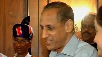 Video : Telangana leaders upset with Governor