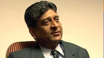 Is a proxy regulation at work in petrol pricing?