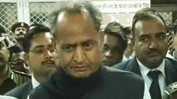 Under fire for maternity deaths, Rajasthan CM steps in Under fire for maternity deaths, Rajasthan CM steps in