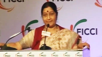 Sushma slams Pranab over 'lucky number 3' remark
