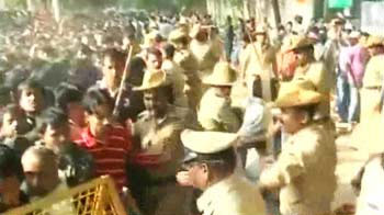 No India, no crowd in World Cup