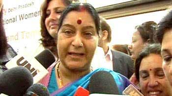 Video : Sushma Swaraj clarifies tweet on PM, says no difference in party