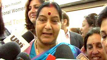 Sushma Swaraj clarifies tweet on PM, says no difference in party