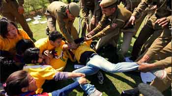 Tibetans protest outside Chinese embassy Tibetans protest outside Chinese embassy