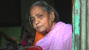 Let her die when she has to: Aruna Shanbaug's sister