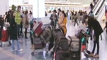 Video : Watch Tokyo's packed airports