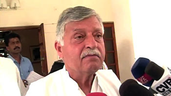 Never worked with Nachiketa Kapur, says Satish Sharma Never worked with Nachiketa Kapur, says Satish Sharma