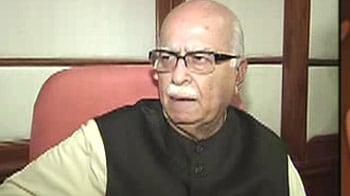 Video : Manmohan Singh is weakest PM ever: Advani