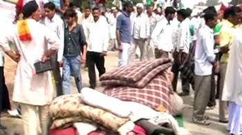 ट्रैक से हट गए जाट