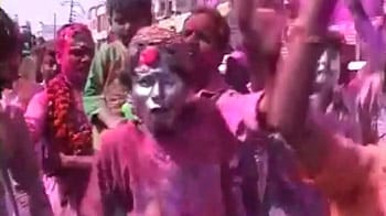 लखनऊ में होली की मस्ती