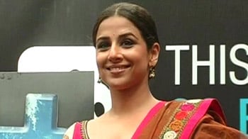 Video : Vidya switches off and on