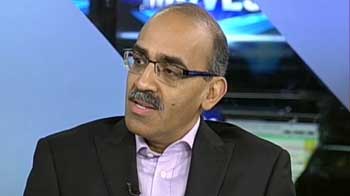 Policy paralysis hurting economy: Anil Singhvi