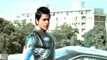 Videos : शाहरुख बन गए सुपरहीरो