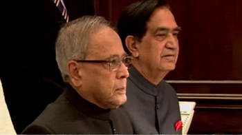 Oil prices a concern: Pranab