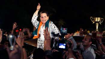 Sonia Gandhi celebrates on Delhi streets