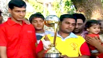 मुंबई में मना जीत का जश्न