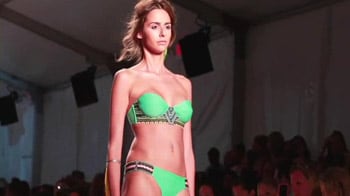 Video : Bikinis for the bold and the beautiful