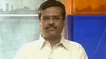 Experts advise on stock & sector-specific investments