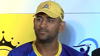 Captain Dhoni now wants IPL trophy