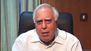 Anna Hazare fast: We are willing to listen, says Govt