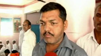 अन्ना के गांव में भी अनशन