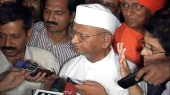 अन्ना शनिवार को तोड़ेंगे अनशन