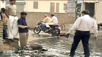 खोड़ा : सीवर में डूबता शहर