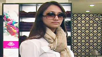 स्टोल से पाएं स्टाइलिश लुक