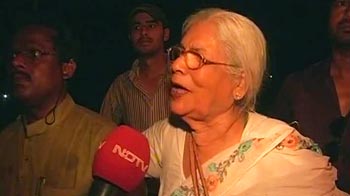 Video : Hugged and kissed him: Binayak's mother
