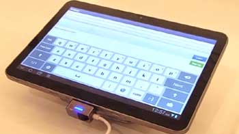 Samsung Galaxy Tab takes on the iPad