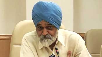 10% growth in 12th Plan difficult : Montek