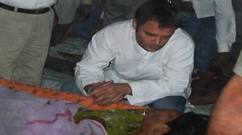 Video : Rahul Gandhi meets families of accident victims