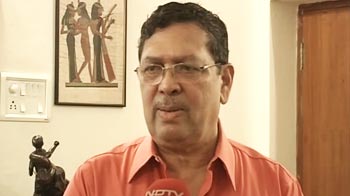 Justice Santosh Hegde to continue as Lokpal Bill committee member