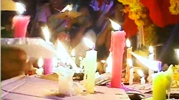 Devotees of Sai Baba in mourning