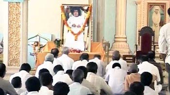 शोक में डूबे भक्त