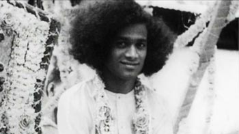 Rare footage of Sai Baba's early years