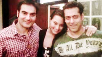 Salman is patient with newcomers: Sonakshi
