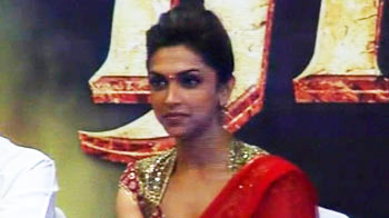 Deepika shoots with Rajini, feels elated