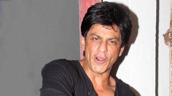 मनचले का शाहरुख से पंगा