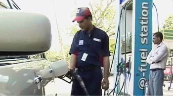 Govt mulling Rs 5/litre petrol price hike