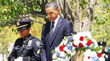 Video : Obama pays homage to 9/11 victims