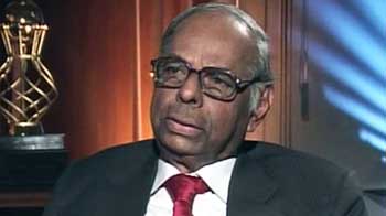 Former RBI governor favours monetary tightening