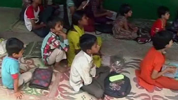 एक कमरे में 5वीं तक की पढ़ाई