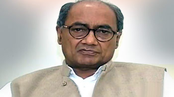 असम जीत का श्रेय गोगोई को