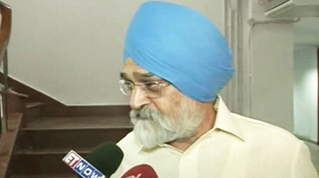 Govt to decide on IMF candidacy: Montek