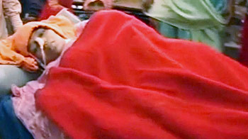 प्रसव के दौरान दम तोड़तीं महिलाएं