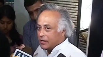 'आईआईटी की फैकल्टी उचित नहीं'