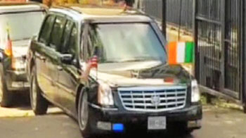 Obama's 'beast' Cadillac stuck on ramp